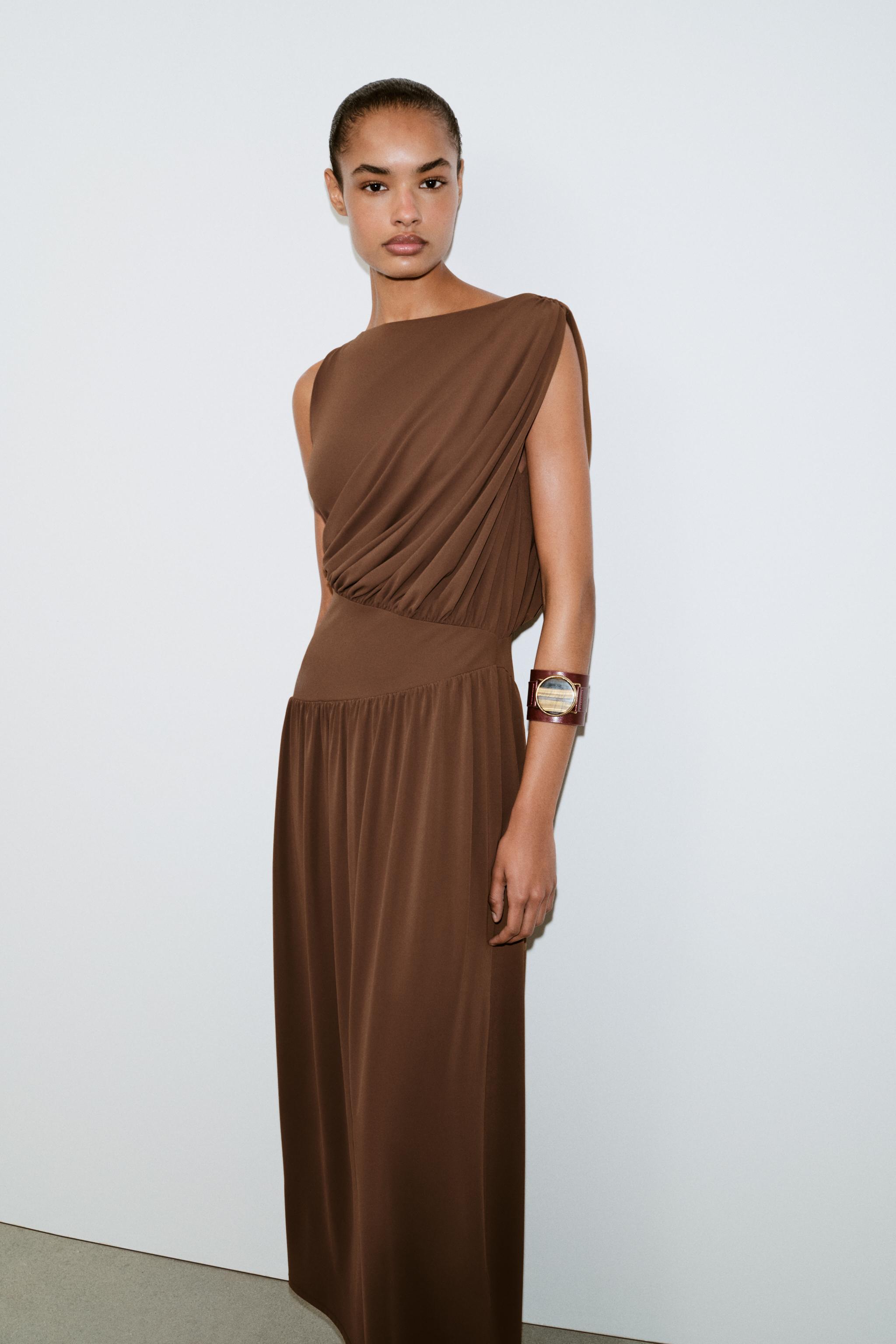 ROBE LONGUE AVEC CEINTURE LATÉRALE